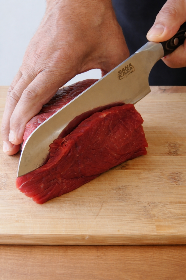 Couteau sontoku 18cm+ tablier noir unisexe sanakaza- coffret élégance cadeau prêt à offrir