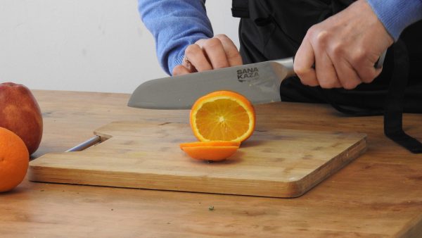 Couteau sontoku 18cm+ tablier noir unisexe sanakaza- coffret élégance cadeau prêt à offrir